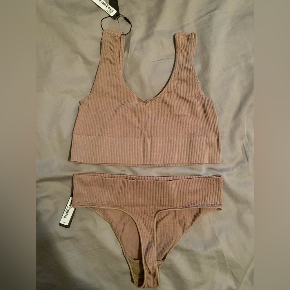 Skims Stretch Rib Set - Picture 4 of 4